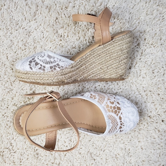 Shoes | White Closed Toe Wedge Sandals 7 | Poshmark